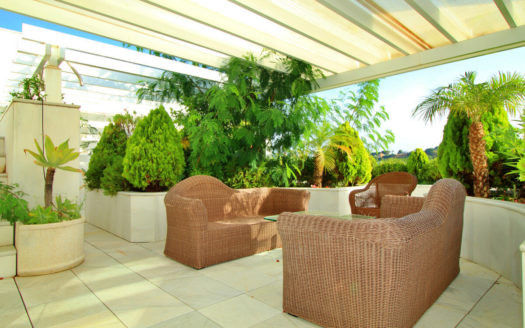 Ático de 4 dormitorios en Nueva Andalucia