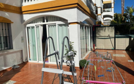 Apartamento de 2 dormitorios en Nueva Andalucia