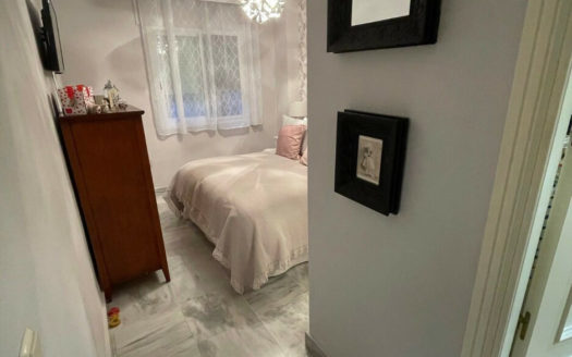 Apartamento de 2 dormitorios en Nueva Andalucia