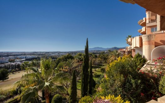 Apartamento de 2 dormitorios en Nueva Andalucia