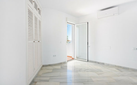5 bedrooms Villa in El Paraiso
