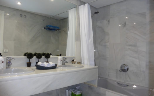 Apartamento de 4 dormitorios en Los Granados Golf