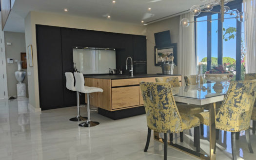 Villa de 5 dormitorios en Calahonda