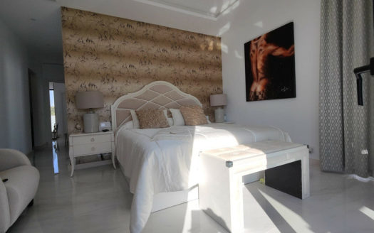 Villa de 5 dormitorios en Calahonda