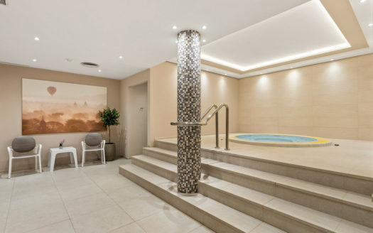 Apartamento de 2 dormitorios en Nueva Andalucia