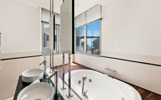 Villa de 3 dormitorios en Milla de Oro