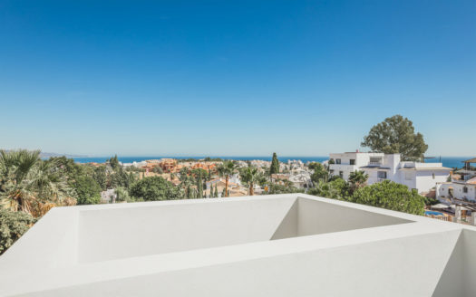 Villa de 4 dormitorios en Nueva Andalucia