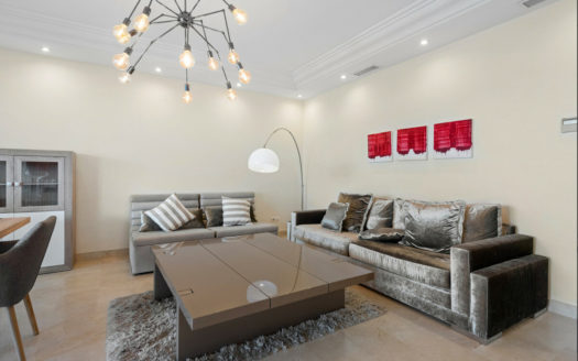 Apartamento de 2 dormitorios en Nueva Andalucia
