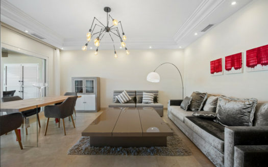 Apartamento de 2 dormitorios en Nueva Andalucia