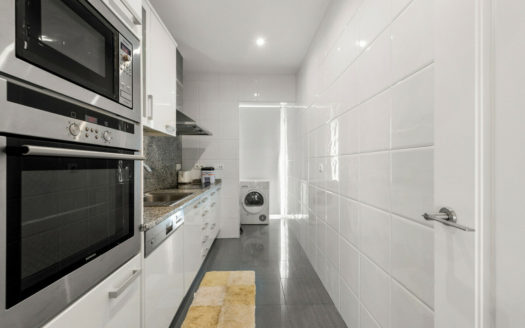Apartamento de 2 dormitorios en Nueva Andalucia