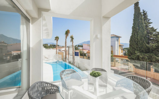 Villa de 4 dormitorios en Nueva Andalucia