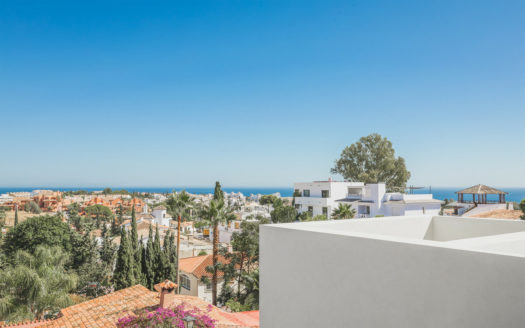 Villa de 4 dormitorios en Nueva Andalucia