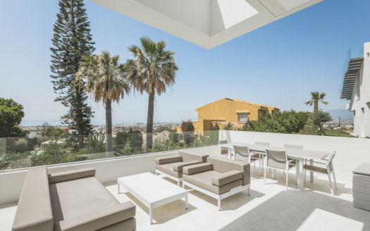 Villa de 4 dormitorios en Nueva Andalucia