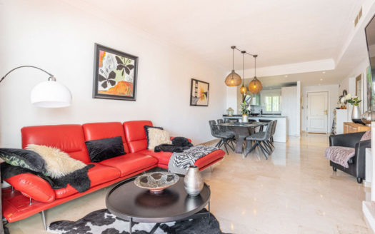 Apartamento de 2 dormitorios en Nueva Andalucia