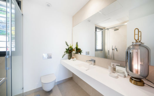 Apartamento de 2 dormitorios en  Benahavis