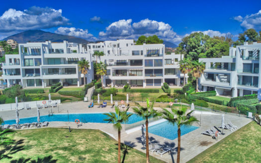 Apartamento de 2 dormitorios en  Benahavis