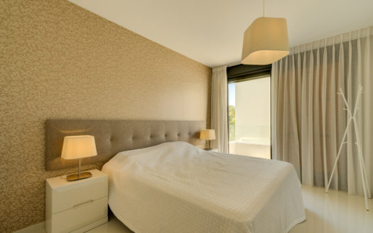 Apartamento de 2 dormitorios en  Benahavis