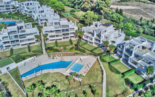 Apartamento de 2 dormitorios en  Benahavis