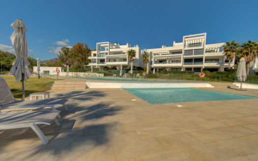 Apartamento de 2 dormitorios en  Benahavis