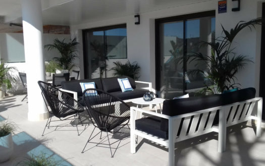Ático de 3 dormitorios en Las Lagunas de Mijas