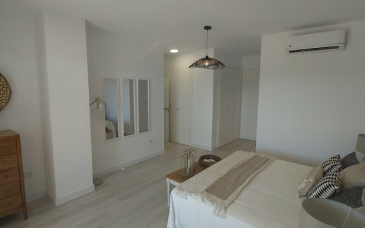 Ático de 3 dormitorios en Las Lagunas de Mijas