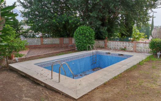 Villa de 6 dormitorios en Nueva Andalucia
