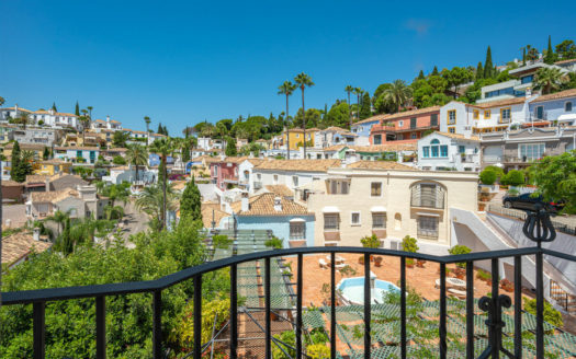 Adosado de 3 dormitorios en  Benahavis