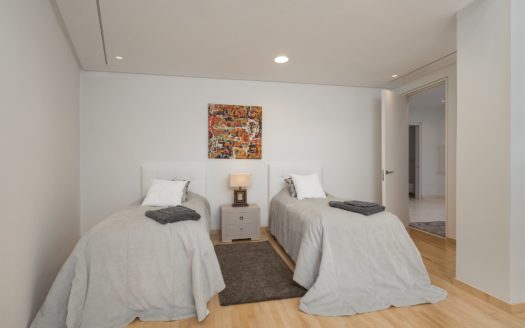 Villa de 4 dormitorios en Nueva Andalucia