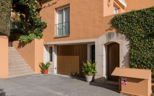 Ático de 2 dormitorios en Les Belvederes