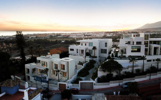 Villa de 4 dormitorios en Nueva Andalucia