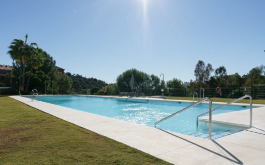 Ático de 3 dormitorios en  Benahavis
