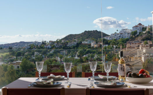 Ático de 3 dormitorios en  Benahavis
