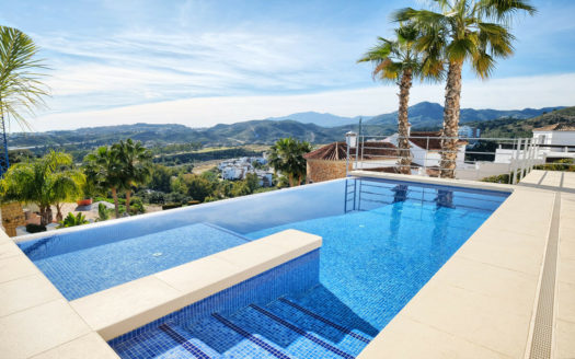 Villa de 4 dormitorios en  Benahavis