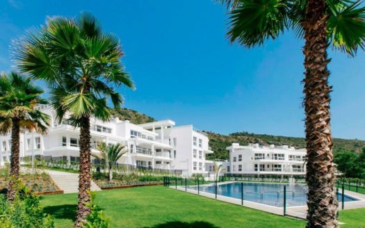 2 bedrooms Apartment in  Benahavis