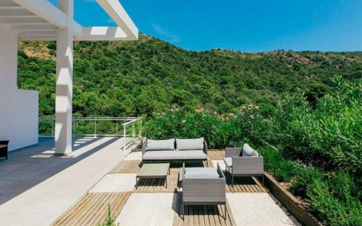 2 bedrooms Apartment in  Benahavis