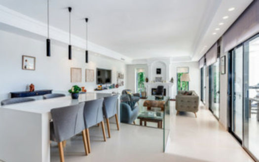 Villa de 5 dormitorios en Aloha