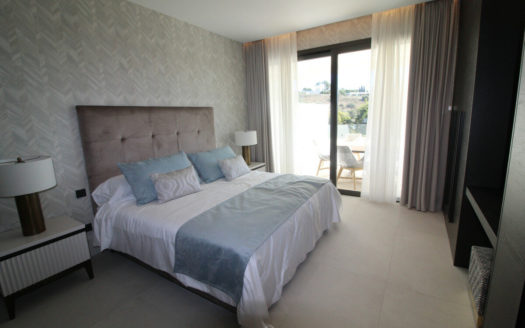 5 bedrooms Penthouse in Milla de Oro