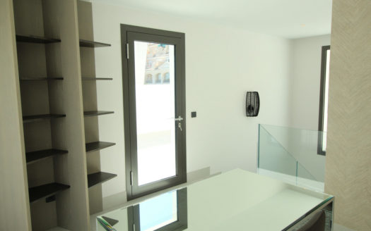 5 bedrooms Penthouse in Milla de Oro