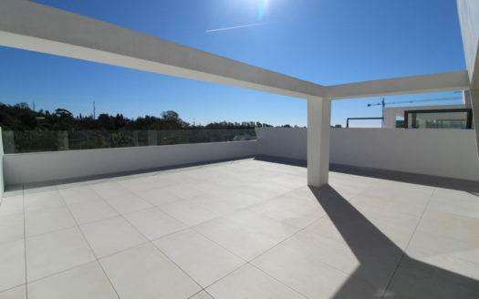5 bedrooms Penthouse in Milla de Oro