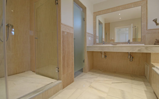 4 bedrooms Penthouse in Milla de Oro